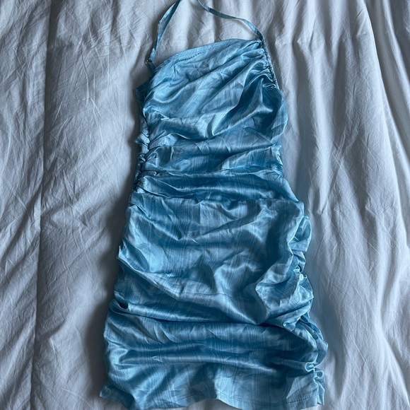 Pretty Little Thing Dress - Picture 2 of 3